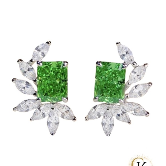 Emerald lab created diamond earrings - Picture 3 of 5